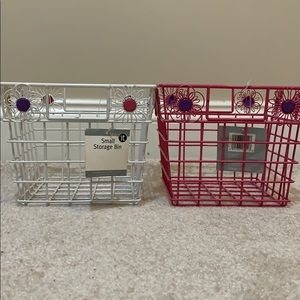 Floral storage bins 🌸